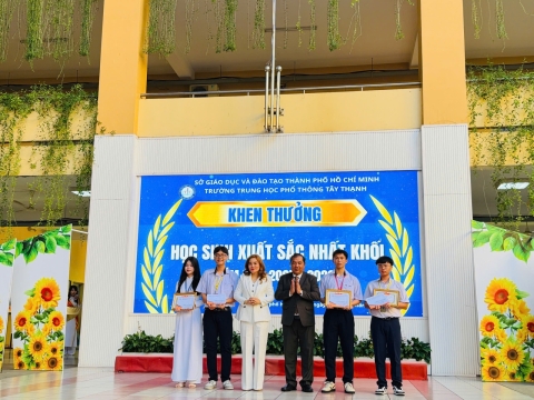 STEPPING STONES EDUCATION ĐỒNG HÀNH CÙNG THPT TÂY THẠNH - TÀI TRỢ HỌC BỔNG CHO HỌC SINH GIẢI NHẤT TOÁN CASIO KHỐI 12 VÀ HẠNG NHẤT CÁC KHÔI